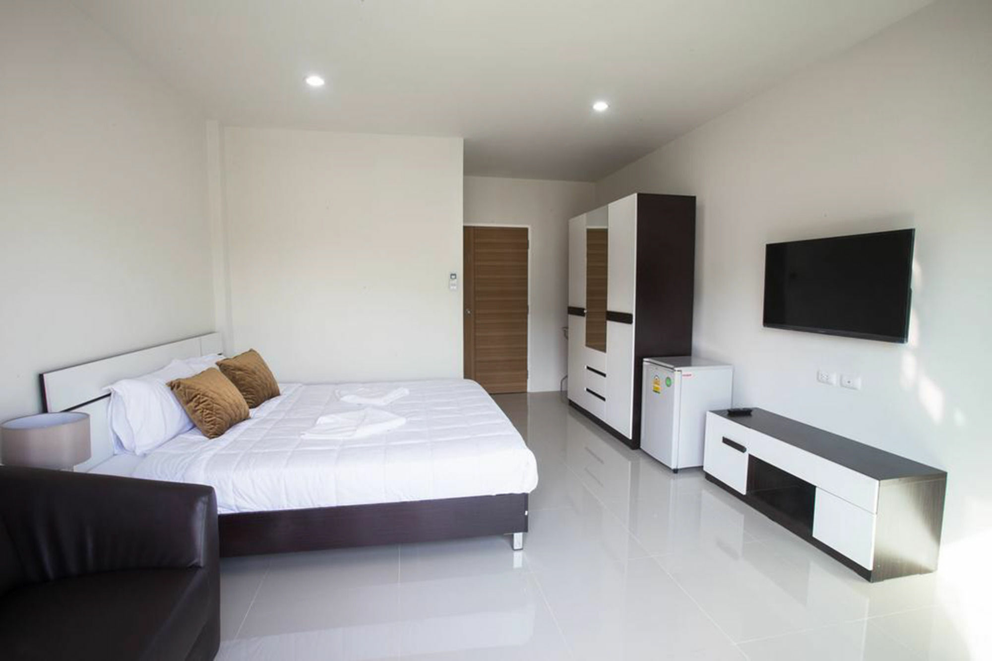 Le Fay Airport Apartman Maikhau-part Kültér fotó